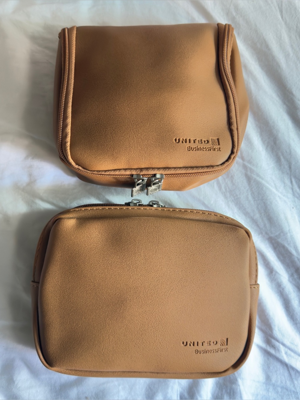 New United Business Amenity Kit Set- Hanging Toiletry and Zip Pouch